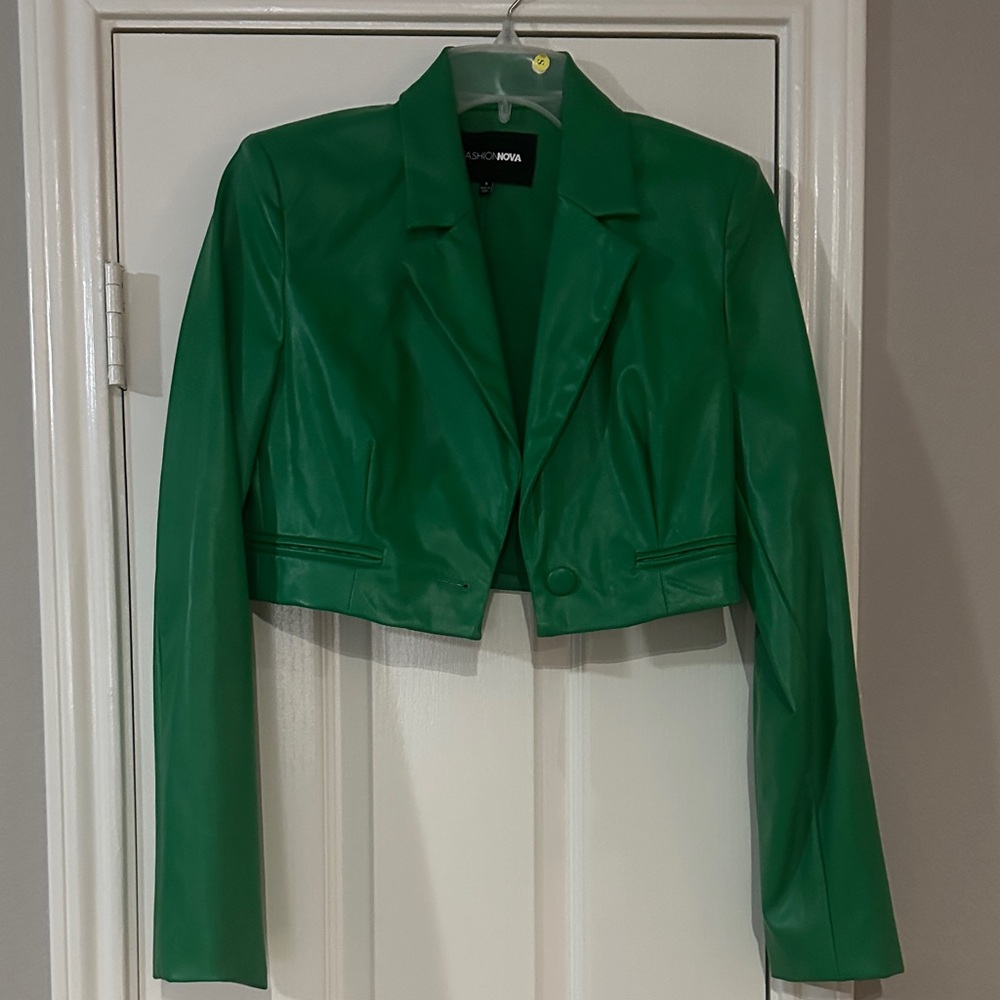 Fashionnova cropped Green Cropped Jacket